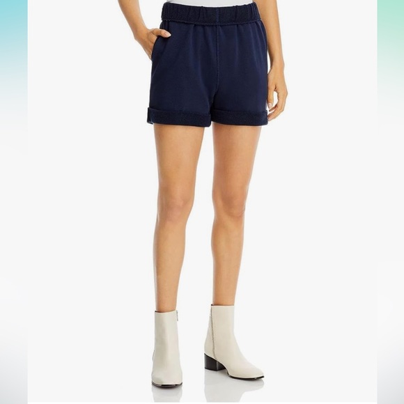 Frame Rolled Up Short In Navy Size XS NWT - Picture 1 of 7